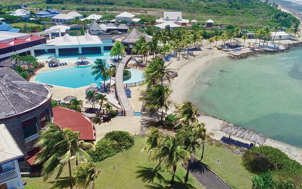 סן-פרנסואה Romantique Et Bel Appartement En Bord De La Mer, Piscine Surveillee Et Belle Plage A 50M מראה חיצוני תמונה
